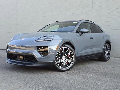 2025 Porsche Macan 4S