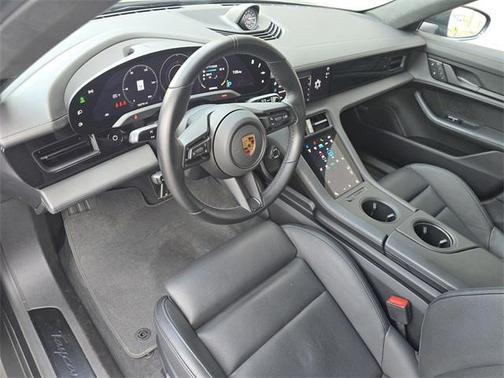 2022 Porsche Taycan GTS