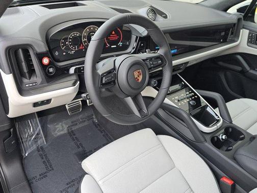 2026 Porsche Cayenne GTS