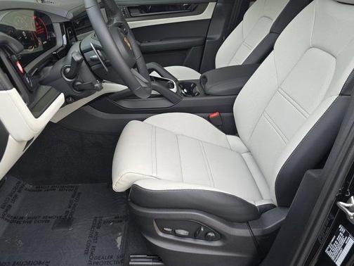 2026 Porsche Cayenne GTS