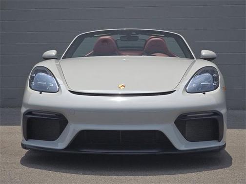 2022 Porsche 718 Spyder Base