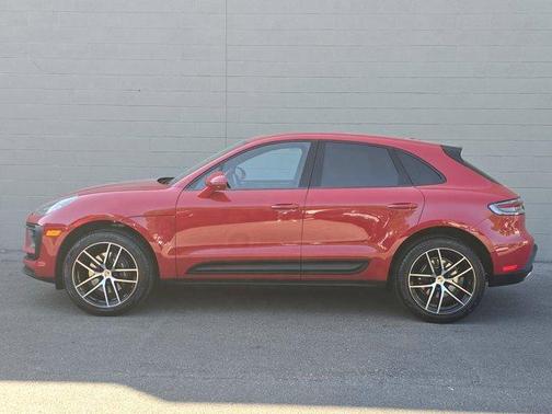 2025 Porsche Macan T