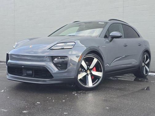 2025 Porsche Macan 4S