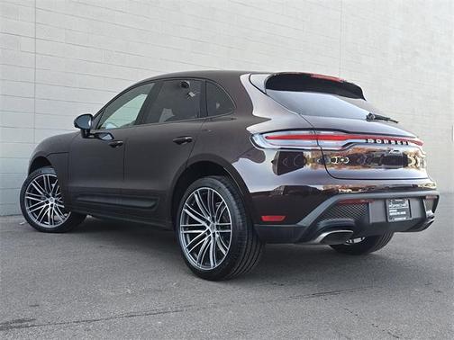 2025 Porsche Macan T