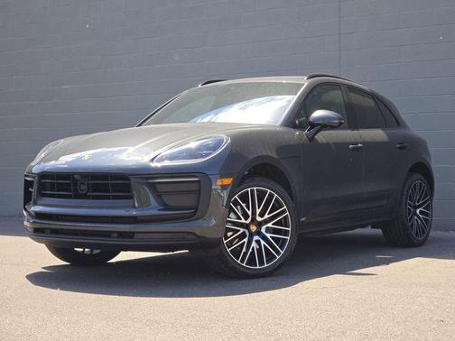 Volcano Grey Metallic 2026 Porsche Macan