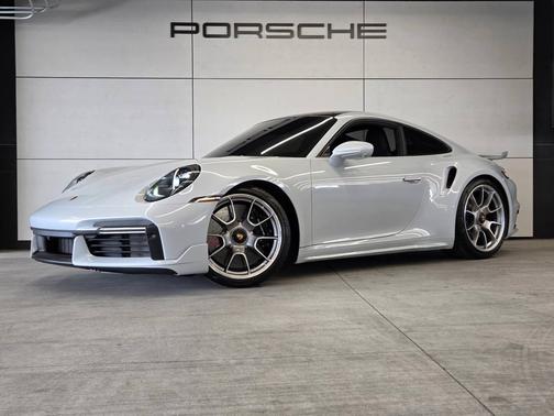 Ice Grey Metallic 2025 Porsche 911