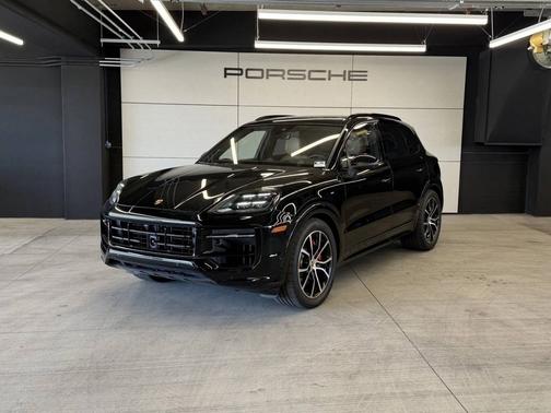 2024 Porsche Cayenne 