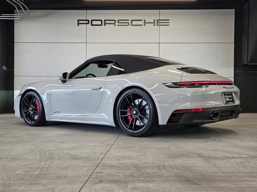 Chalk 2022 Porsche 911