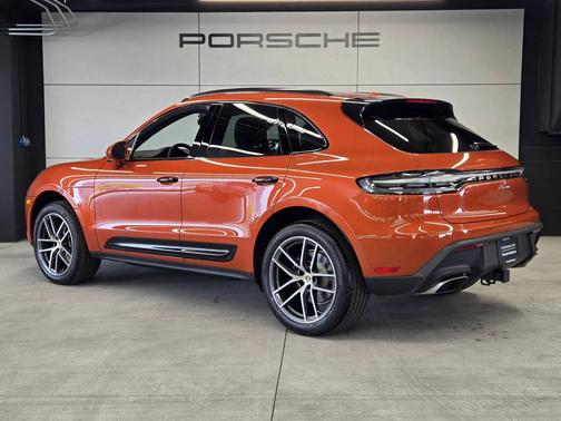 2025 Porsche Macan 