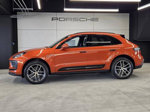 2025 Porsche Macan 