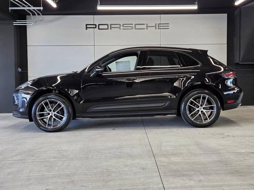 Jet Black Metallic 2026 Porsche Macan
