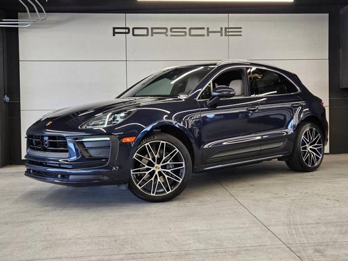 Night Blue Metallic 2023 Porsche Macan