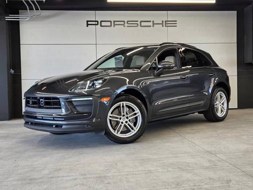 Volcano Grey Metallic 2026 Porsche Macan