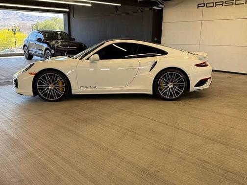 2019 Porsche 911 