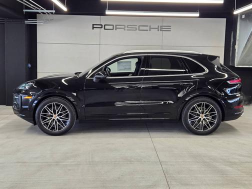 2025 Porsche Cayenne 