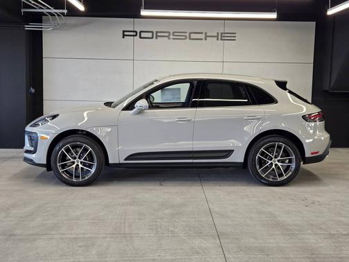 2025 Porsche Macan 