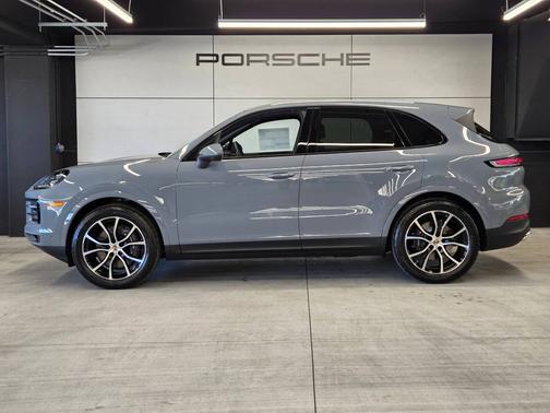 Arctic Grey 2026 Porsche Cayenne