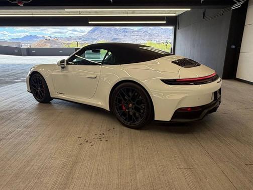 2026 Porsche 911 