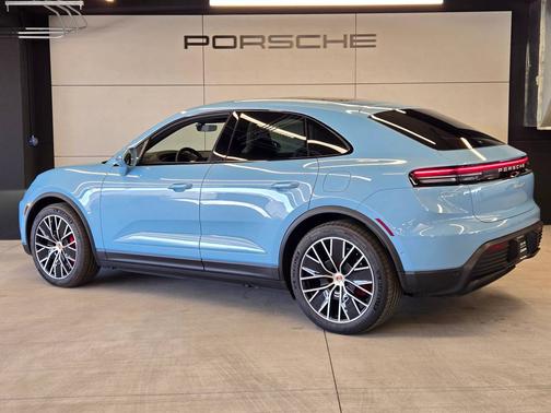 2025 Porsche Macan 