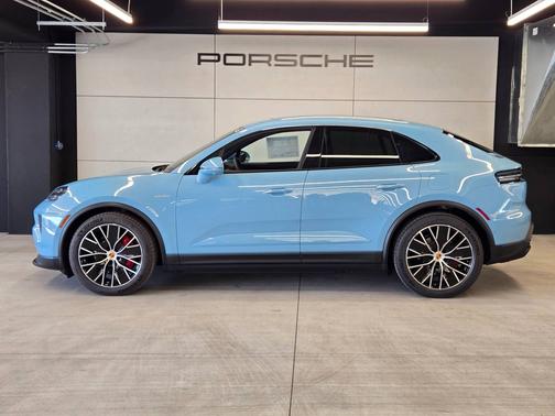 2025 Porsche Macan 