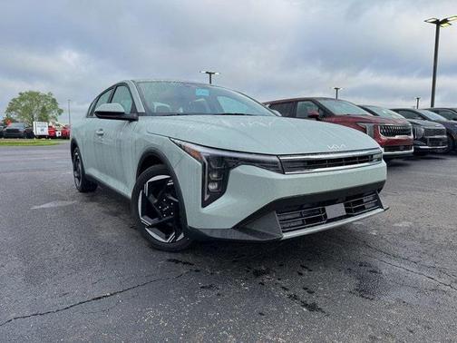 2025 Kia K4 EX