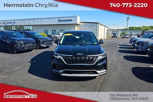 Aurora Black Pearl 2024 Kia Carnival LX