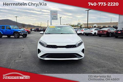 Snow White Pearl 2022 Kia Forte LXS
