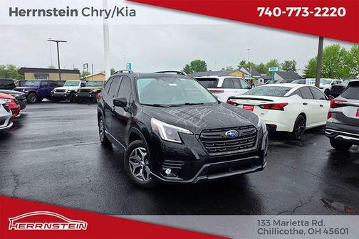 Crystal Black Silica 2024 Subaru Forester Premium