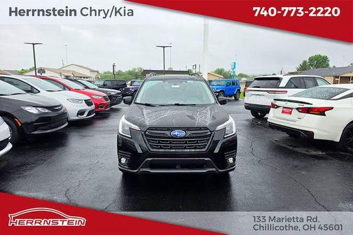 Crystal Black Silica 2024 Subaru Forester Premium