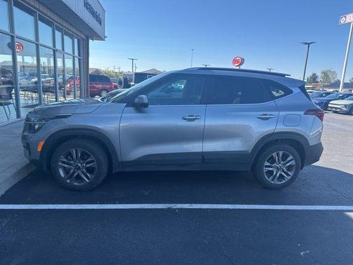 Steel Gray 2023 Kia Seltos S