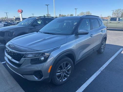 Steel Gray 2023 Kia Seltos S