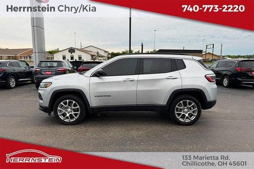 2024 Jeep Compass Latitude Lux