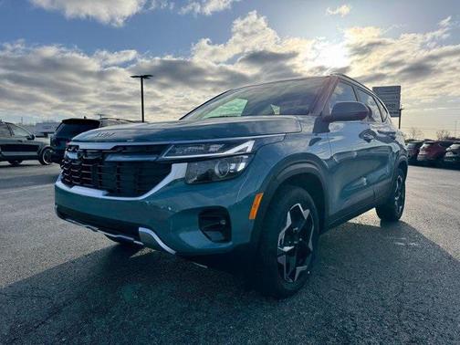 2025 Kia Seltos EX