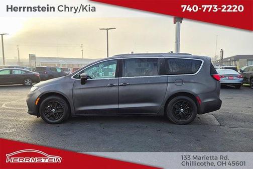 2022 Chrysler Pacifica Touring L