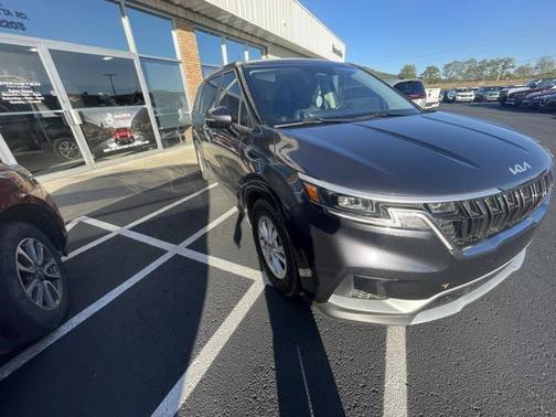 2023 Kia Carnival LX