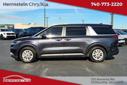 2023 Kia Carnival LX