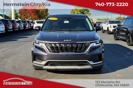 2023 Kia Carnival LX