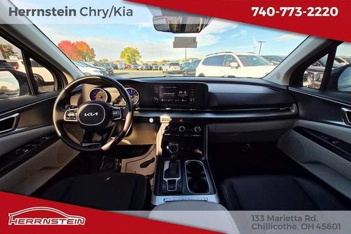 2023 Kia Carnival LX