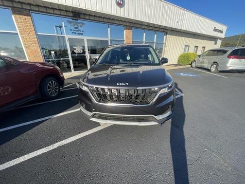 2023 Kia Carnival LX