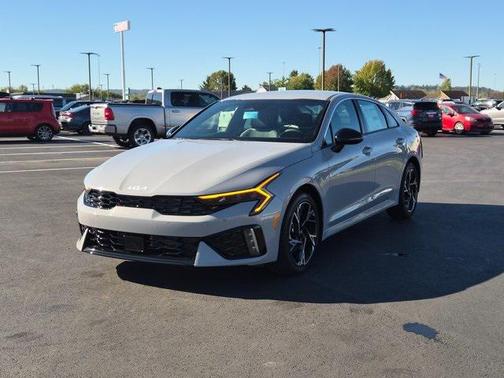 2026 Kia K5 GT-Line