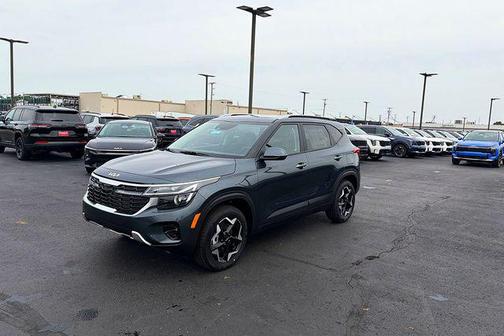 Gray 2026 Kia Seltos S
