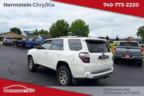 Super White 2014 Toyota 4Runner Trail