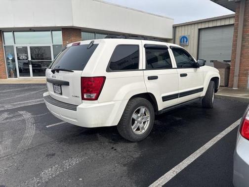2005 Jeep Grand Cherokee Laredo