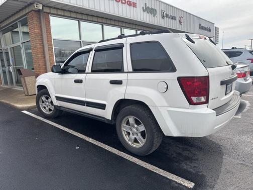 2005 Jeep Grand Cherokee Laredo