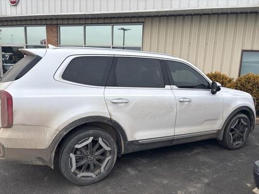 2023 Kia Telluride S
