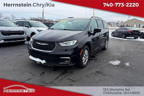 2022 Chrysler Pacifica Touring L