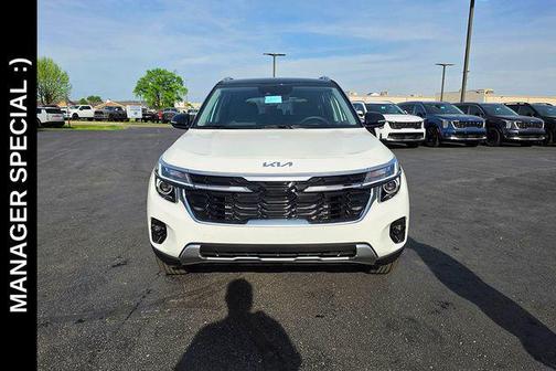 Clear White 2026 Kia Seltos S