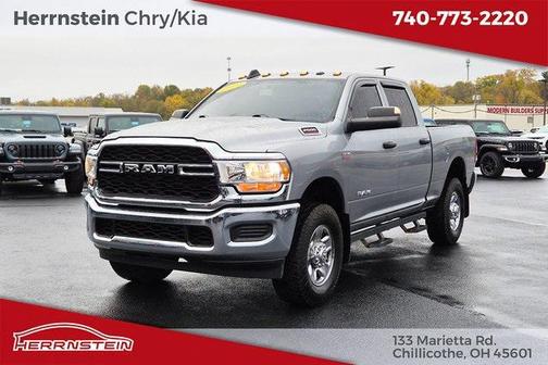 2022 RAM 2500 Tradesman Crew Cab 4x4 6'4' Box
