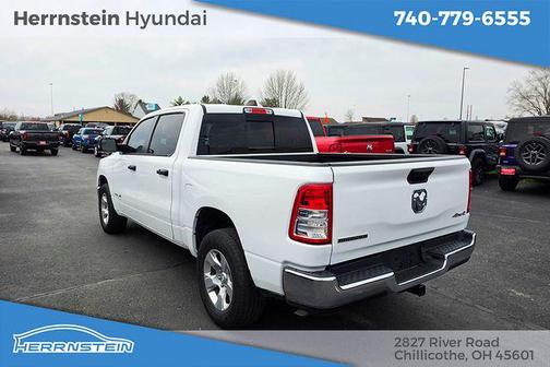 Bright White Clearcoat 2023 RAM 1500 Big Horn/Lone Star
