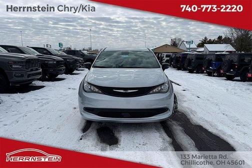 2026 Chrysler Voyager LX